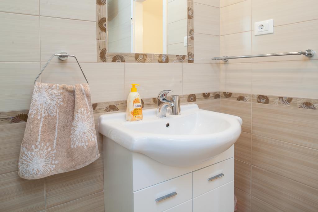 Apartment Nevia ماكارسكا الغرفة الصورة