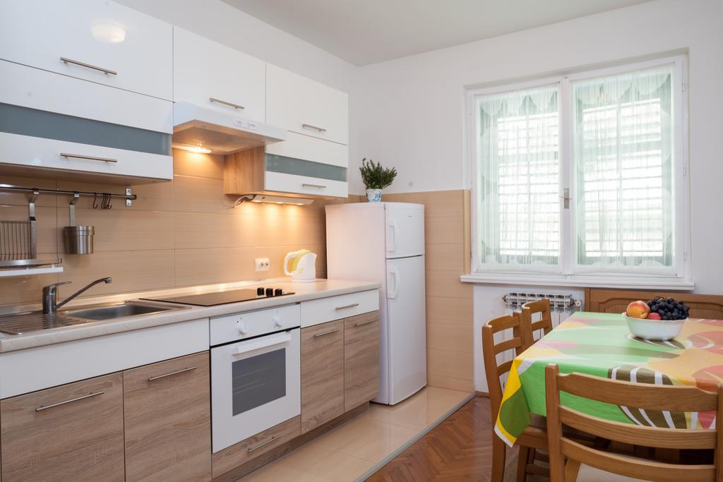 Apartment Nevia ماكارسكا الغرفة الصورة